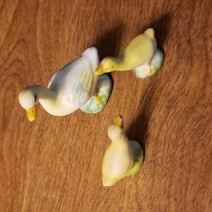Miniature Goose Figurines - 3 Bone China figures. These are pre-owned however